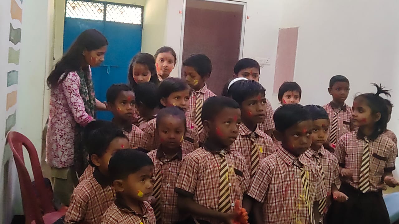 school holi pic